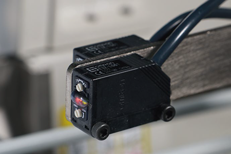 Richpeace - Mașină de cusut pentru plinte de protecție automată pentru saltea (overlock)