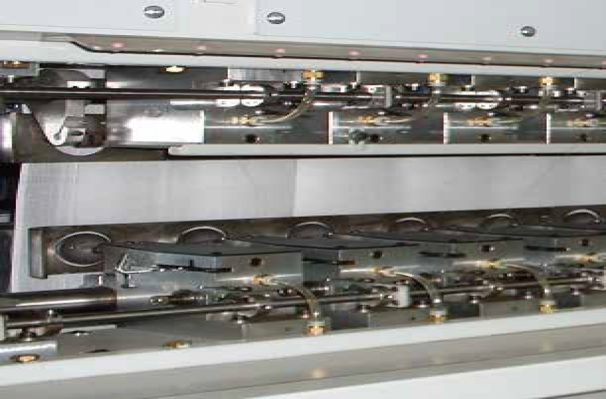 Richpeace - L2000 Mașină de matlasat computerizată cu cârlig rotativ cu mai multe ace, de mare viteză