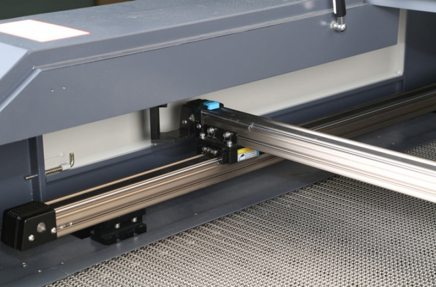 Richpeace - Mașină de tăiat cu laser cu sistem de alimentare automată