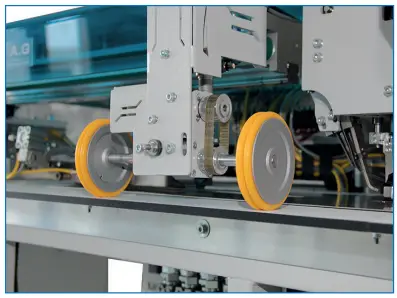 FF 6500 ROBOTECH - Mașină de cusut Industrială pentru buzunare cu refileți, automată